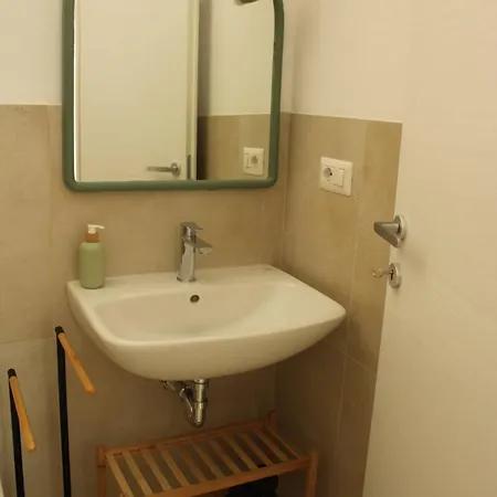 Apartment Isabi *