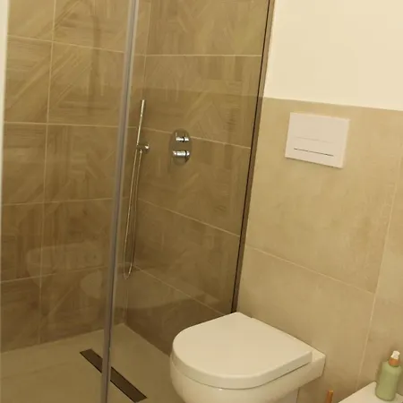 Isabi Apartment