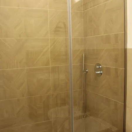 Isabi Apartment *